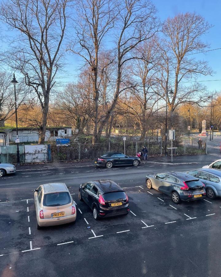 Supreme - 1 Bedroom Apart Sleeps 4 Short/Long Stay Gillingham  Bagian luar foto
