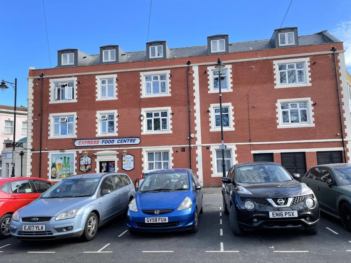 Supreme - 1 Bedroom Apart Sleeps 4 Short/Long Stay Gillingham  Bagian luar foto